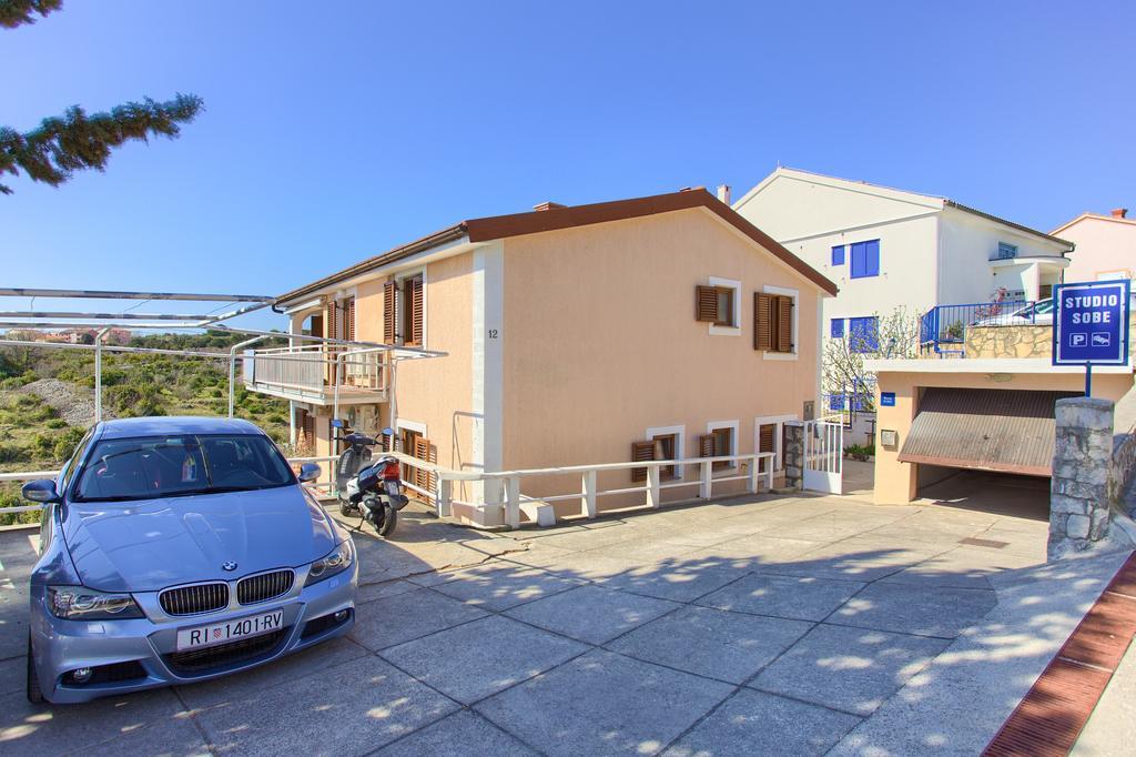 Nadija Studio Apartmani Krk Town Exteriör bild