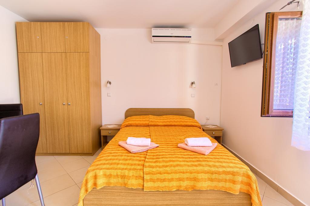 Nadija Studio Apartmani Krk Town Exteriör bild