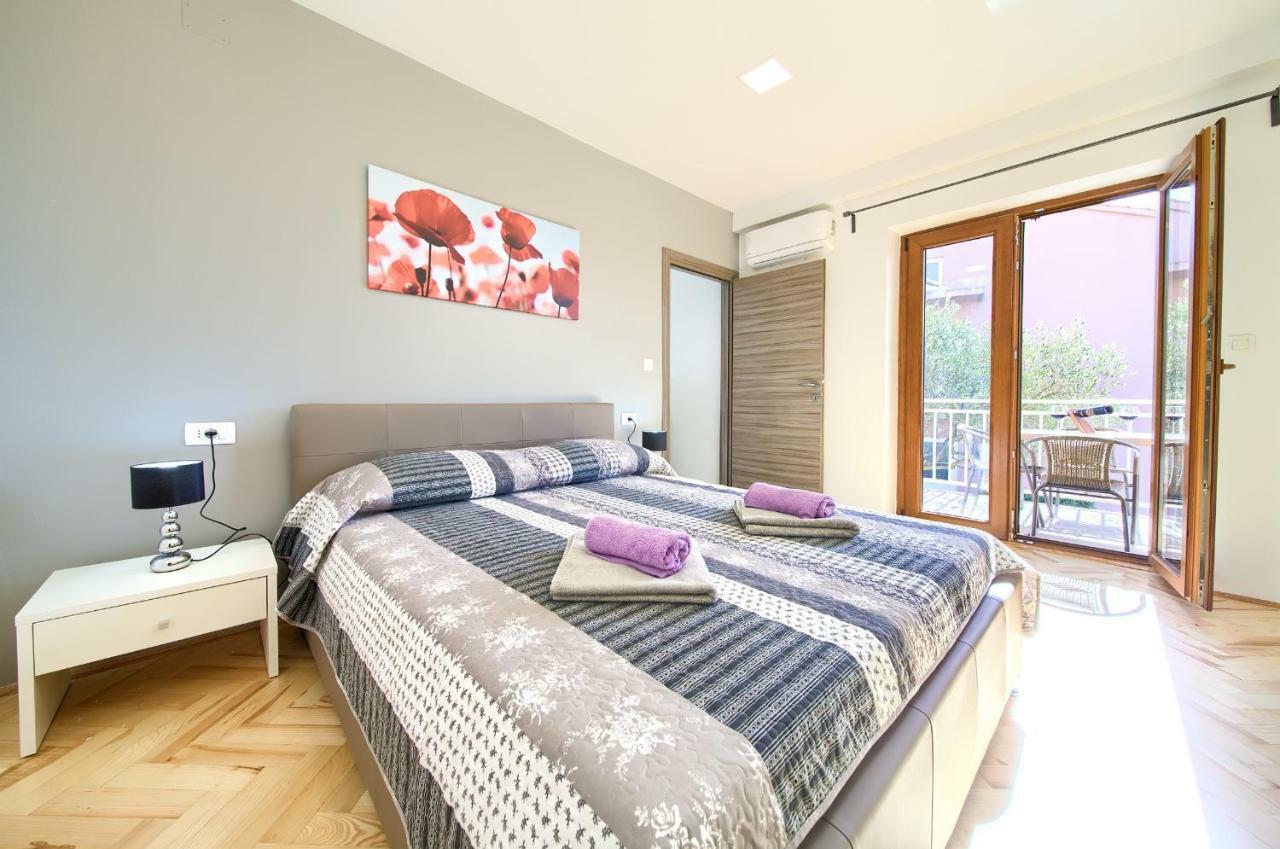 Nadija Studio Apartmani Krk Town Exteriör bild