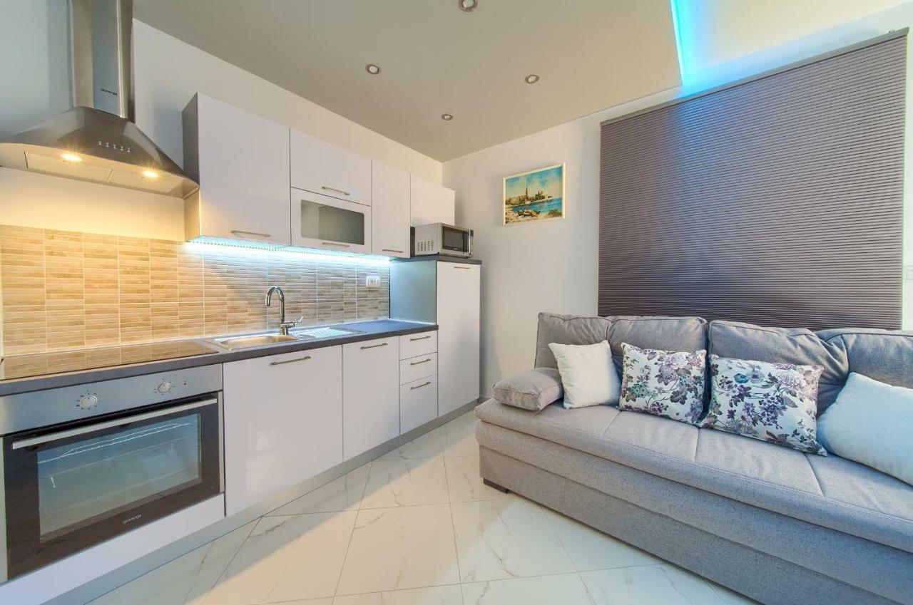 Nadija Studio Apartmani Krk Town Exteriör bild