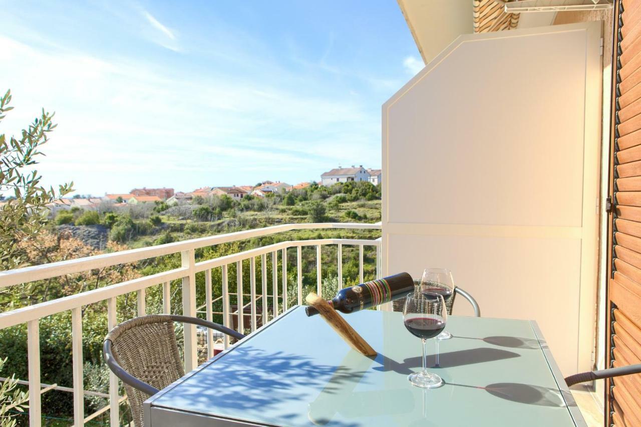 Nadija Studio Apartmani Krk Town Exteriör bild